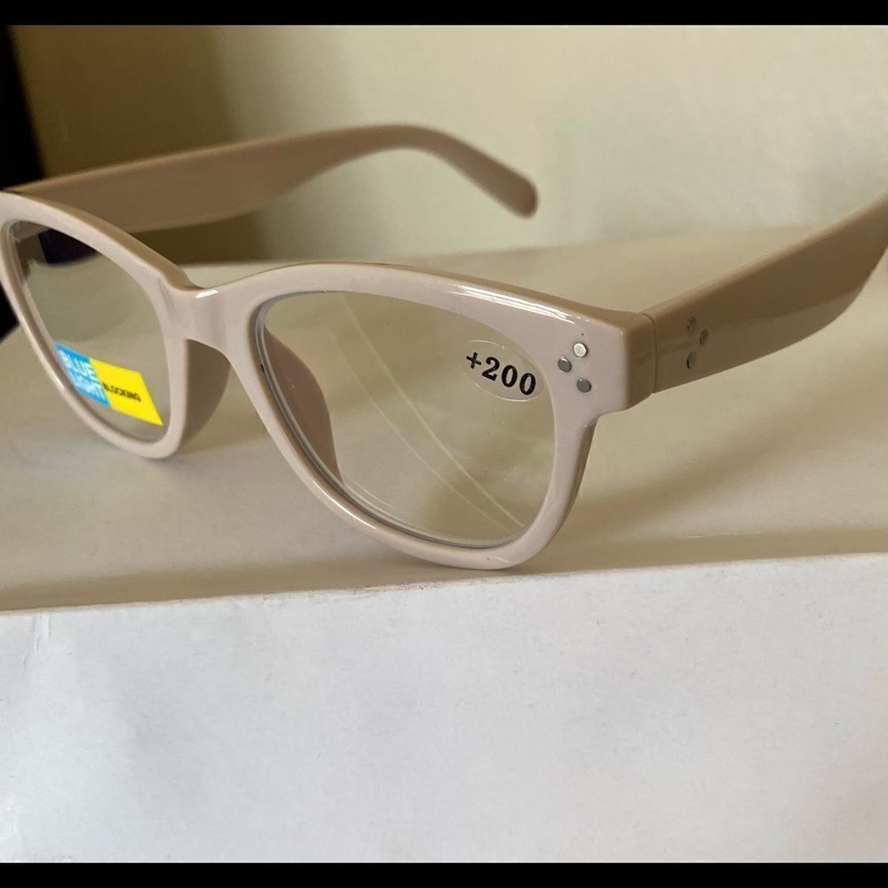 - 💼Light Pink Framed Readers with Blue Light Protection +2.00 Power - Picture 2 of 6
